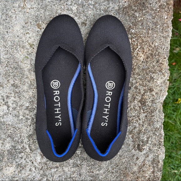 EUC Rothy’s Flats in Black 6.5 - Picture 3 of 9